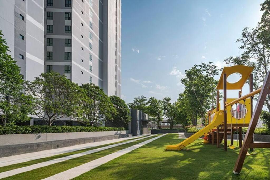 The Base Condo Center Of Pattaya Rooftop Swimming Pool Extérieur photo