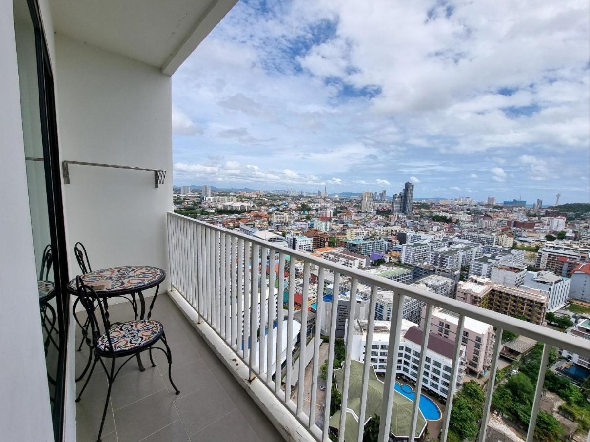 The Base Condo Center Of Pattaya Rooftop Swimming Pool Extérieur photo